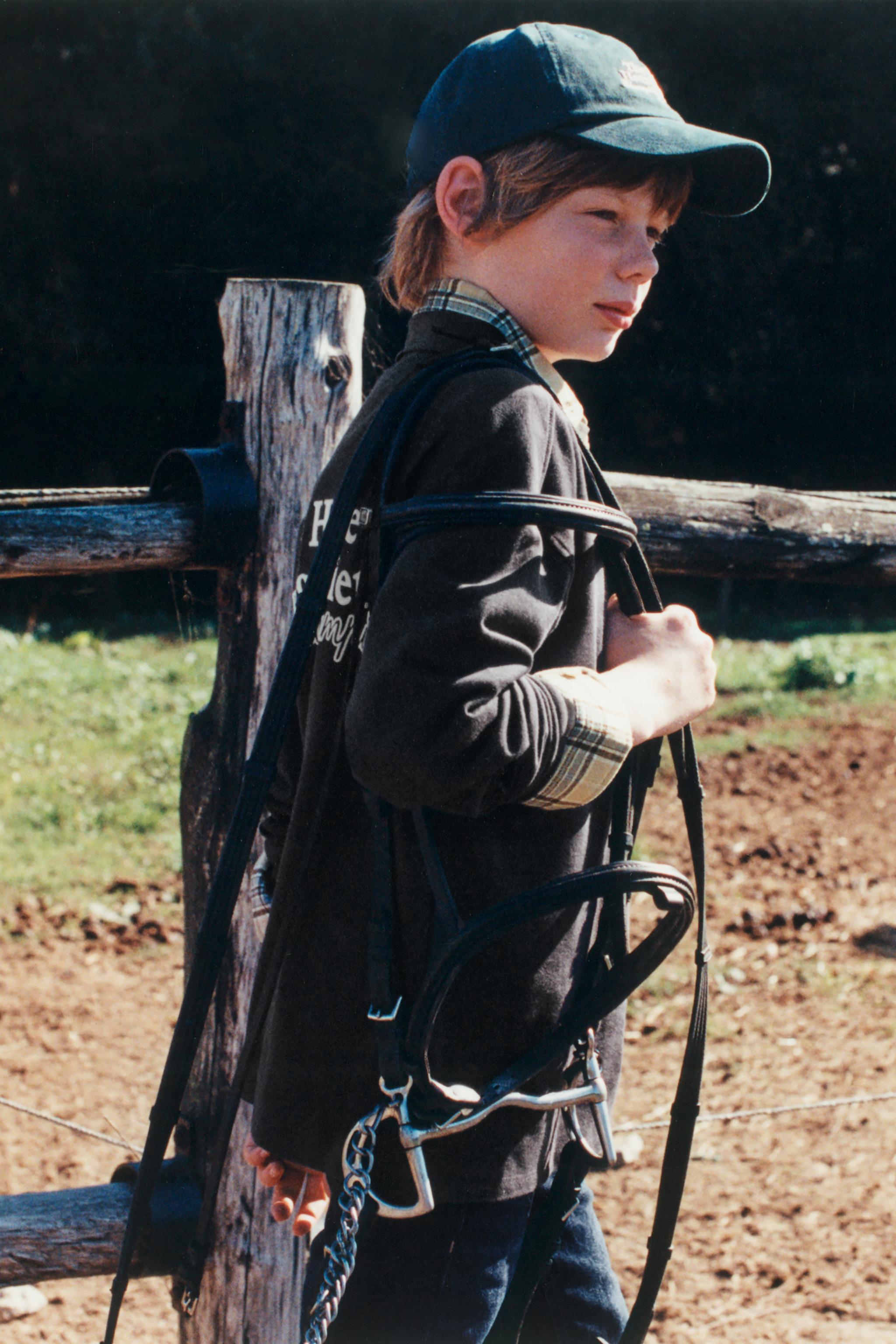 POLO AVEC INSCRIPTION EN VELOURS